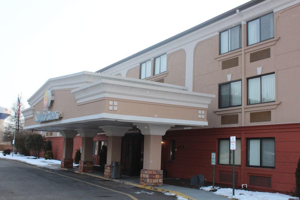Comfort Inn Feasterville - Тревоус Екстериор снимка