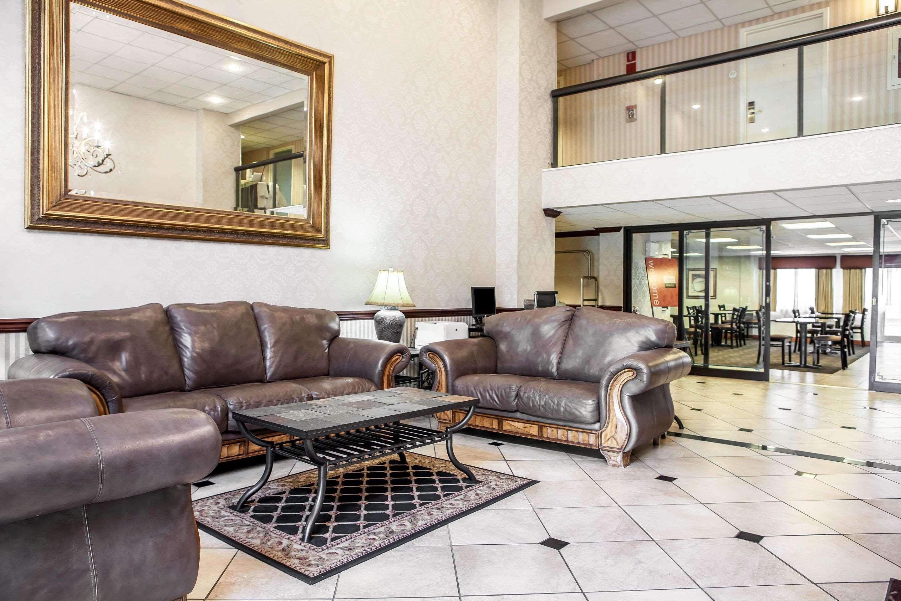 Comfort Inn Feasterville - Тревоус Екстериор снимка