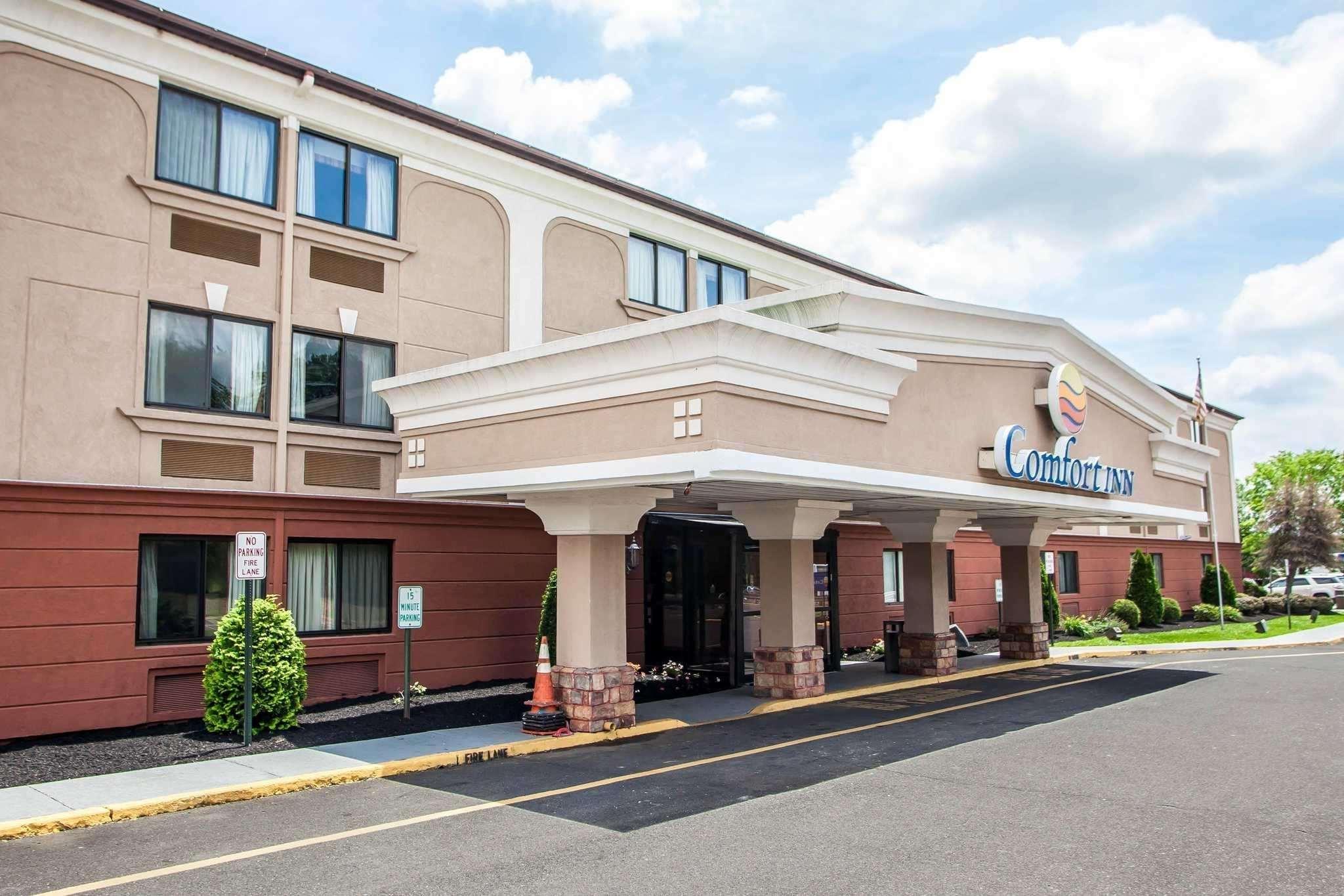 Comfort Inn Feasterville - Тревоус Екстериор снимка