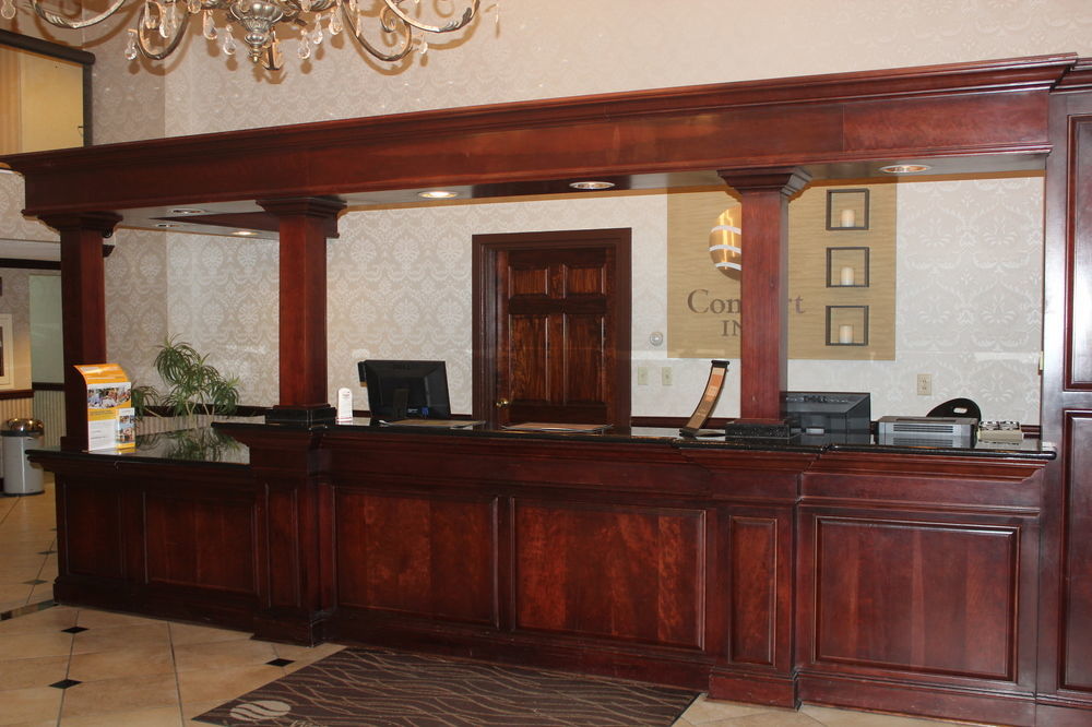 Comfort Inn Feasterville - Тревоус Екстериор снимка