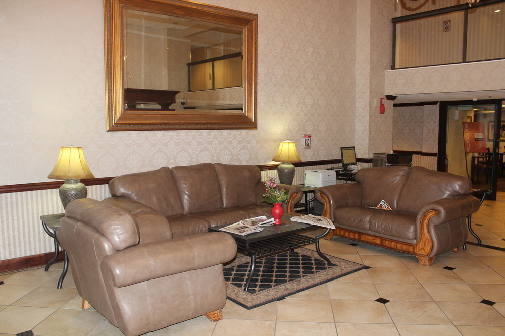 Comfort Inn Feasterville - Тревоус Екстериор снимка