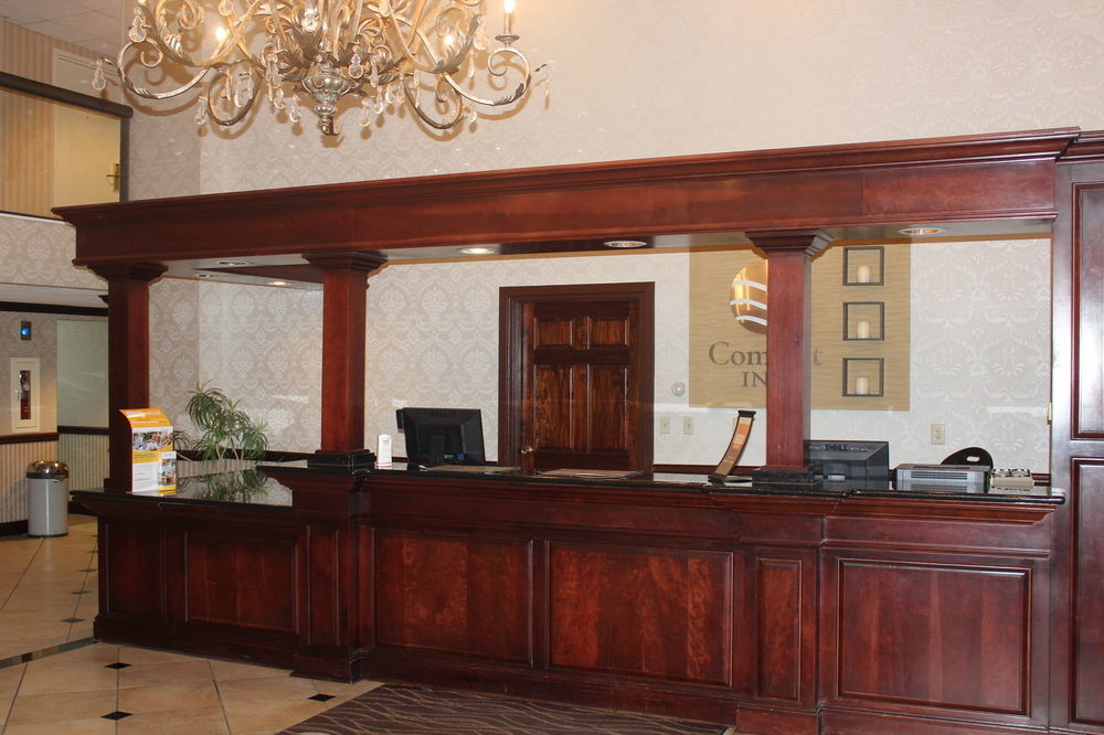 Comfort Inn Feasterville - Тревоус Екстериор снимка